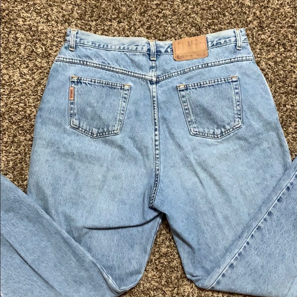 Vintage High-Waisted Jeans - Picture 2 of 5